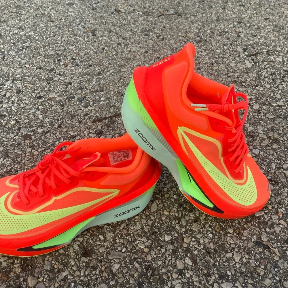 HOT NWOT Nike Zoom Fly 6 Running Shoes Crimson/Bright Volt Wmns Sz 11 Great Gift - Picture 4 of 6